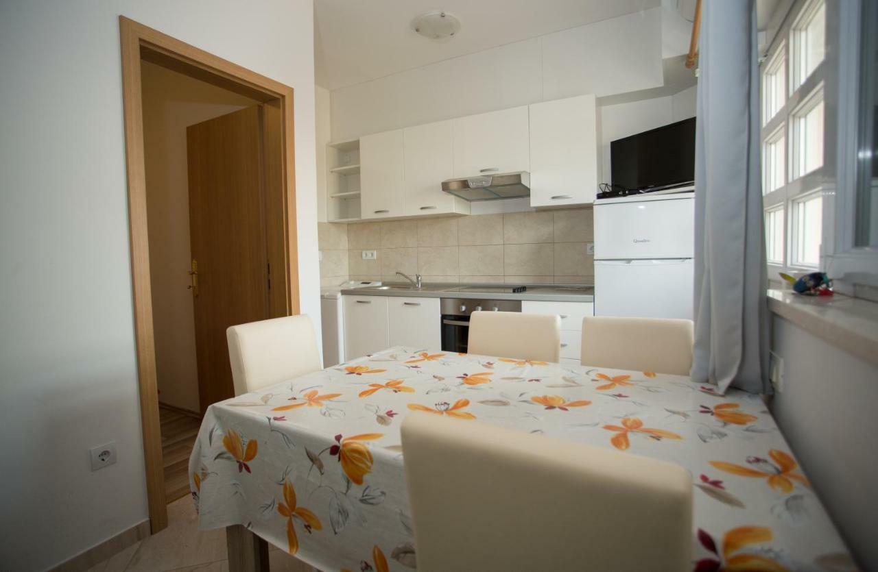 Apartment Ribica Kaštela Εξωτερικό φωτογραφία